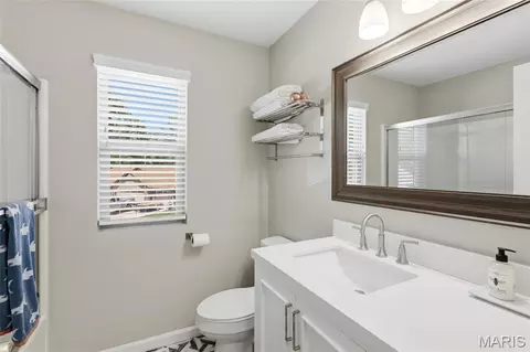 Bath - 1128 Patsy Ln, O'fallon, MO 63366 photo 4 of 6