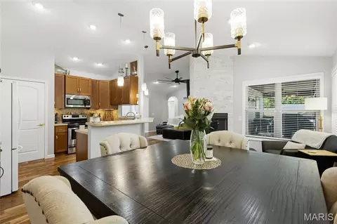Dining - 1128 Patsy Ln, O'fallon, MO 63366 photo 3 of 4