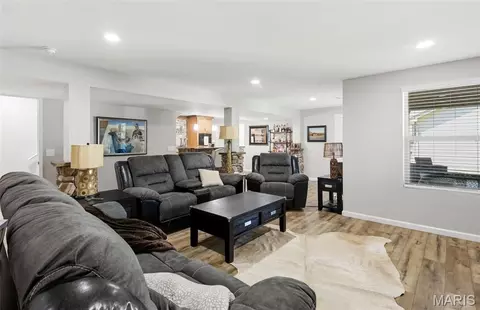 Living - 1128 Patsy Ln, O'fallon, MO 63366 photo 3 of 4