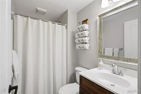 Bath - 1128 Patsy Ln, O'fallon, MO 63366 photo 5 of 6