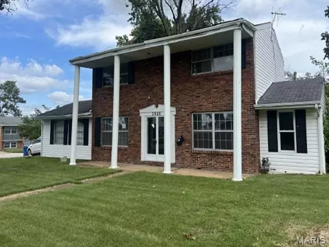 2525 Hackney Dr, Florissant, MO 63033