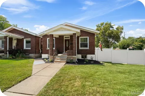 1137 Childress Ave, Saint Louis, MO 63139