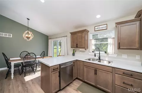 Kitchen - 108 Keagan Pl, Gerald, MO 63037 photo 1 of 5