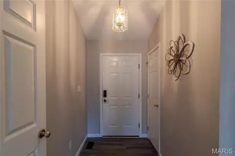 Entry Way - 312 Arbor Cir, Jackson, MO 63755 photo 2 of 2