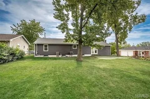 Exterior - 319 Wood St, O'fallon, MO 63366 photo 8 of 8