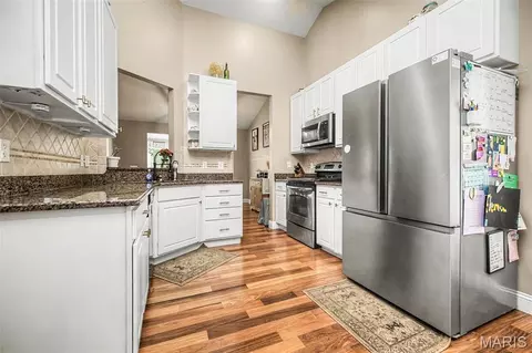 Kitchen - 765 Emerald Oaks Ct, Eureka, MO 63025 photo 1 of 3