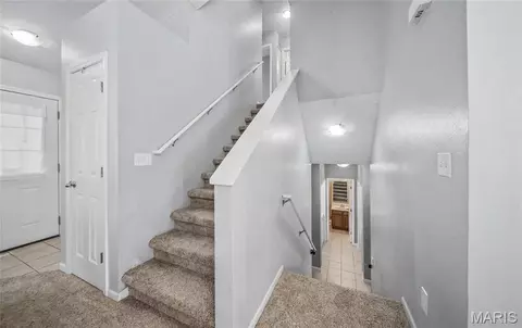 Entry Way - 15804 Trace Dr, Saint Robert, MO 65584 photo 2 of 5