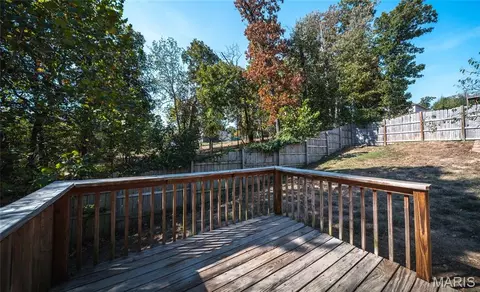 Exterior - 15804 Trace Dr, Saint Robert, MO 65584 photo 5 of 9