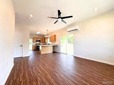 Living - 604 E Third, Salem, MO 65560 photo 1 of 3