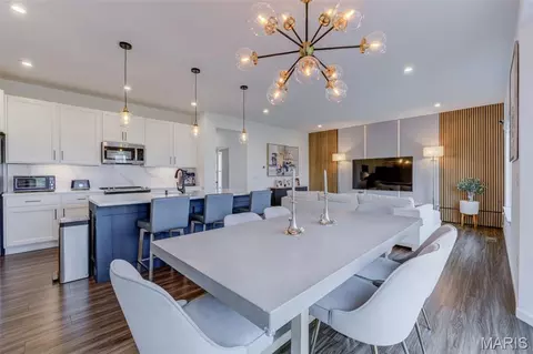 Dining - 337 Dalriada Blvd, O'fallon, MO 63368 photo 4 of 4