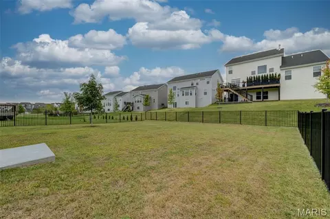 Exterior - 337 Dalriada Blvd, O'fallon, MO 63368 photo 11 of 19