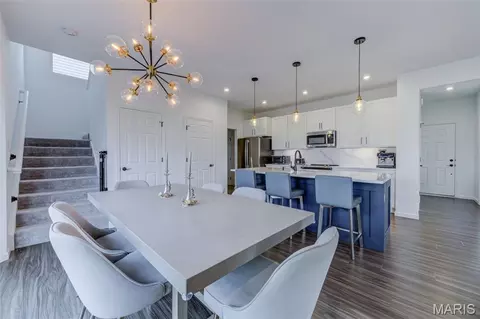 Dining - 337 Dalriada Blvd, O'fallon, MO 63368 photo 3 of 4