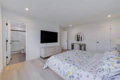Bedroom - 337 Dalriada Blvd, O'fallon, MO 63368 photo 2 of 6