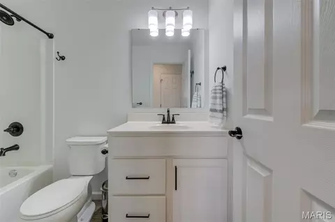 Bath - 337 Dalriada Blvd, O'fallon, MO 63368 photo 4 of 5