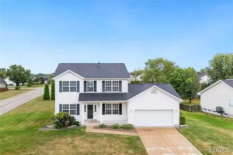 Exterior - 1435 Soaring Eagle Dr, O'fallon, MO 63366 photo 3 of 3