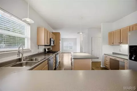 Kitchen - 1435 Soaring Eagle Dr, O'fallon, MO 63366 photo 1 of 2