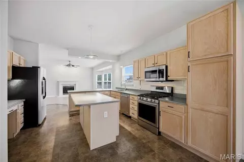Kitchen - 1435 Soaring Eagle Dr, O'fallon, MO 63366 photo 2 of 2
