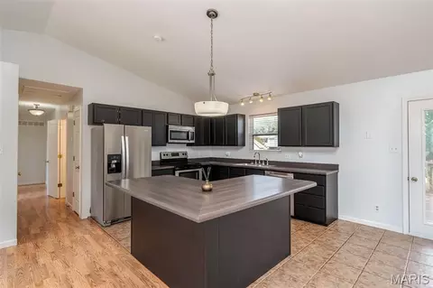 Kitchen - 1153 Pat St, Sullivan, MO 63080 photo 1 of 4