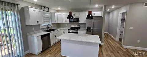 Kitchen - 119 Sun Valley Ct, Jackson, MO 63755 photo 1 of 2