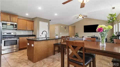 Other - 114 Sandstone Dr, Saint Robert, MO 65584 photo 2 of 17