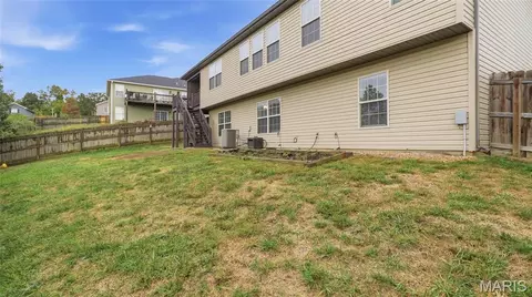 Exterior - 114 Sandstone Dr, Saint Robert, MO 65584 photo 3 of 7