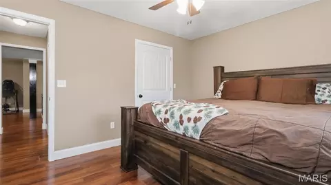 Bedroom - 114 Sandstone Dr, Saint Robert, MO 65584 photo 6 of 6