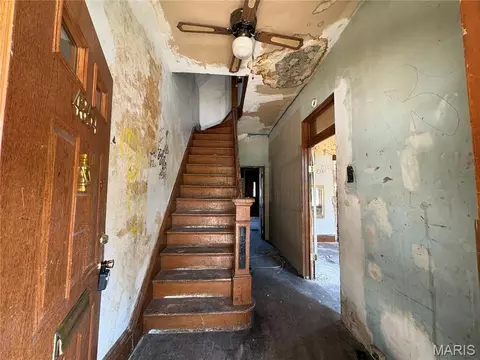 Entry Way - 4354 S Compton Ave, Saint Louis, MO 63111 photo 1 of 1