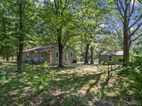 Exterior - 10052 Goose Creek Rd, Sullivan, MO 63080 photo 3 of 21