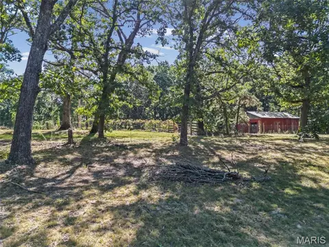 Exterior - 10052 Goose Creek Rd, Sullivan, MO 63080 photo 18 of 21
