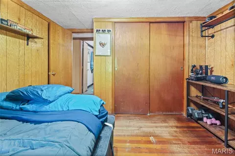Bedroom - 10052 Goose Creek Rd, Sullivan, MO 63080 photo 2 of 2