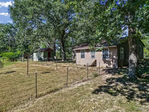 Exterior - 10052 Goose Creek Rd, Sullivan, MO 63080 photo 9 of 21