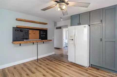 Kitchen - 2249 Holtgrewe Rd, Washington, MO 63090 photo 3 of 5