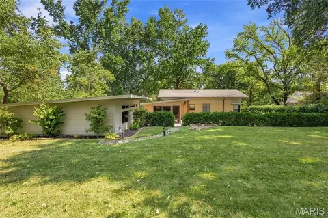 Exterior - 23 Devon Rd, Glendale, MO 63122 photo 9 of 33