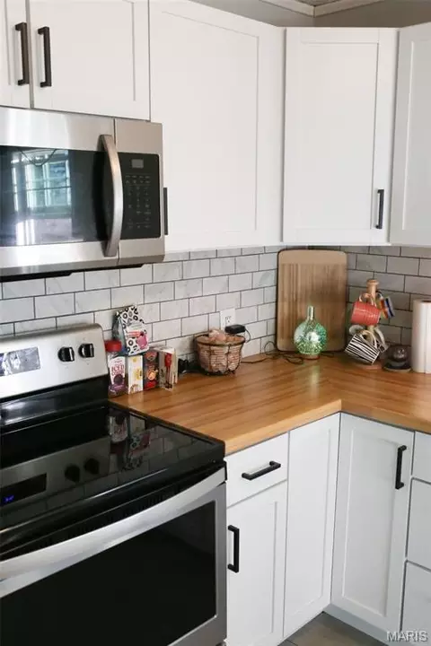 Kitchen - 11955 County Road 8030, Rolla, MO 65401 photo 2 of 4