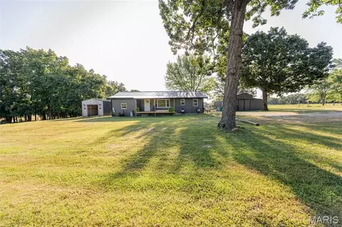 Exterior - 21816 Highway C, Belle, MO 65013 photo 2 of 14