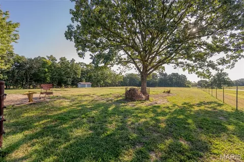 Exterior - 21816 Highway C, Belle, MO 65013 photo 7 of 14