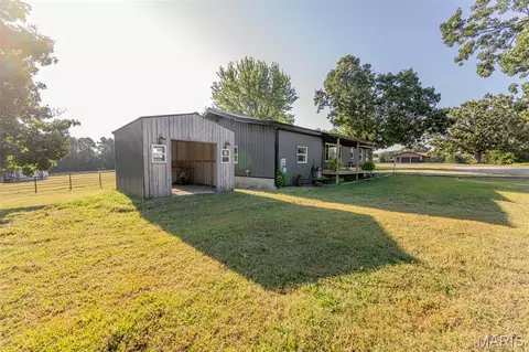 Exterior - 21816 Highway C, Belle, MO 65013 photo 3 of 14