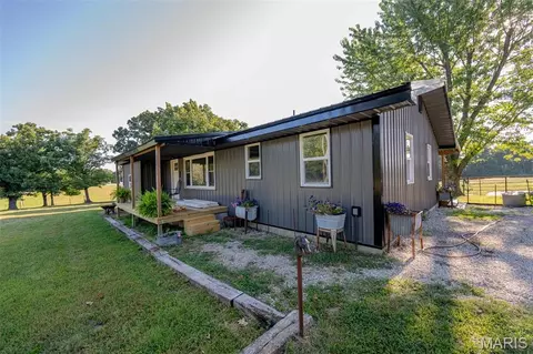 Exterior - 21816 Highway C, Belle, MO 65013 photo 6 of 14