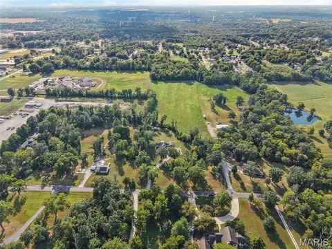 View/Area - 1501 Woods Ln, Centralia, IL 62801 photo 3 of 7