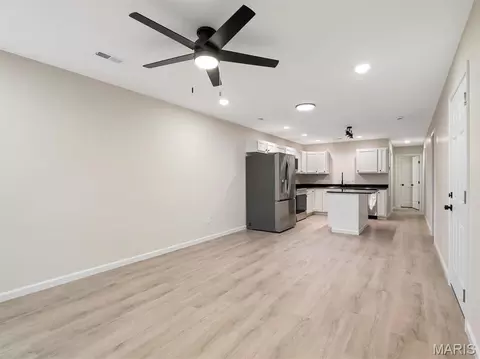 Living - 4 Hibbard St, Saint Clair, MO 63077 photo 1 of 2