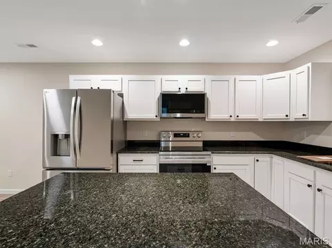 Kitchen - 4 Hibbard St, Saint Clair, MO 63077 photo 2 of 4