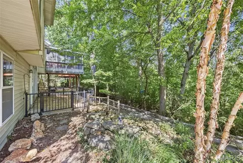 Exterior - 516 Wetherby Terrace Dr, Ballwin, MO 63021 photo 6 of 6