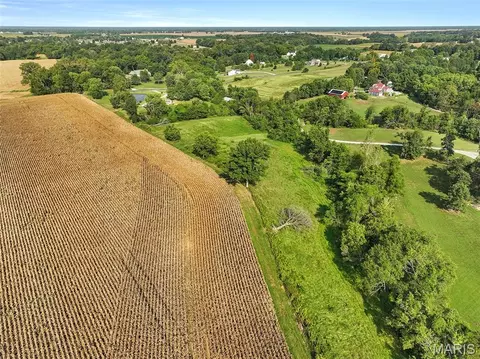 7112 Fields Dr, Moro, IL 62067 photo 7