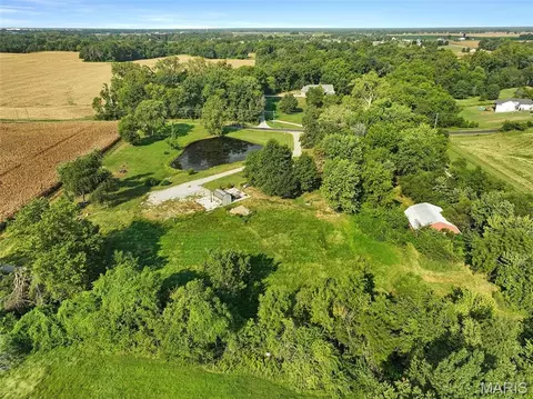 7112 Fields Dr, Moro, IL 62067 photo 5