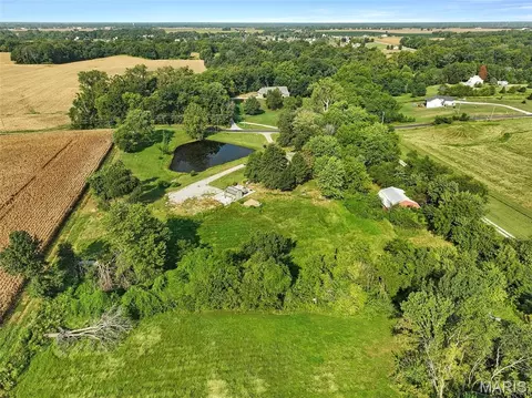 7112 Fields Dr, Moro, IL 62067 photo 10