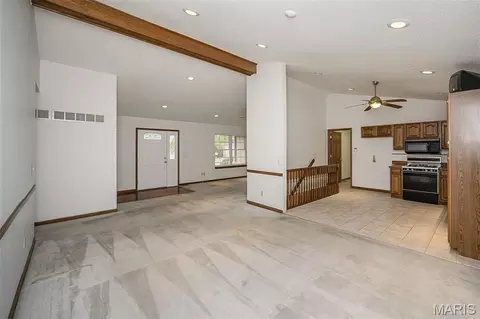 Living - 825 Colleen Dr, O'fallon, MO 63366 photo 1 of 4