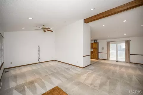 Living - 825 Colleen Dr, O'fallon, MO 63366 photo 3 of 4