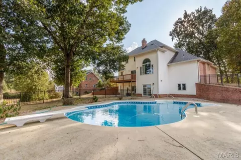 2420 Candlebark Lane Ln, Lebanon, MO 65536