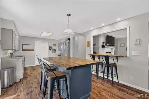 Kitchen - 906 Laurel Dr, Rolla, MO 65401 photo 1 of 6