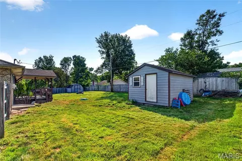 Exterior - 906 Laurel Dr, Rolla, MO 65401 photo 12 of 12